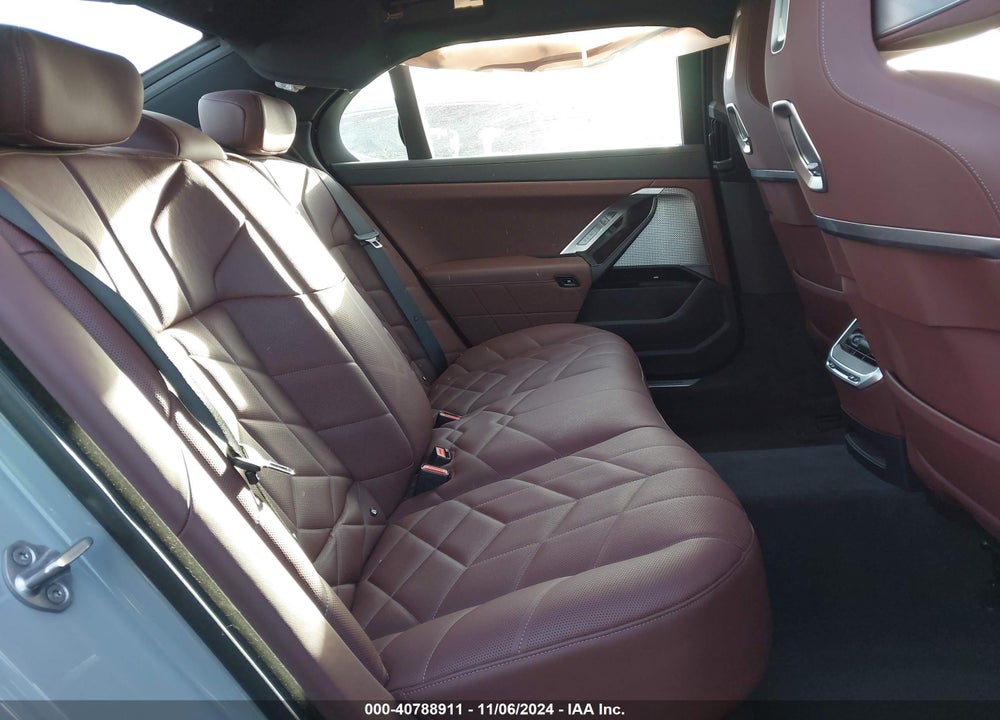 2023 BMW 760 VIN: WBA33EJ05PCN09605