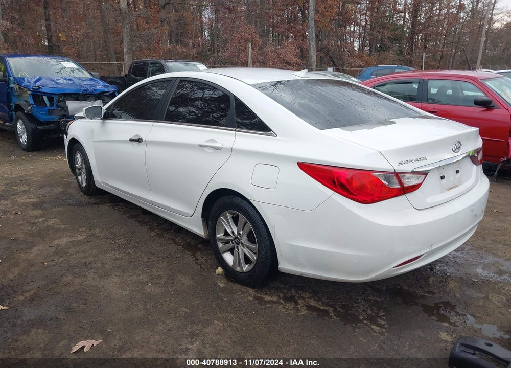 2013 HYUNDAI SONATA GLS VIN: 5NPEB4ACXDH758663