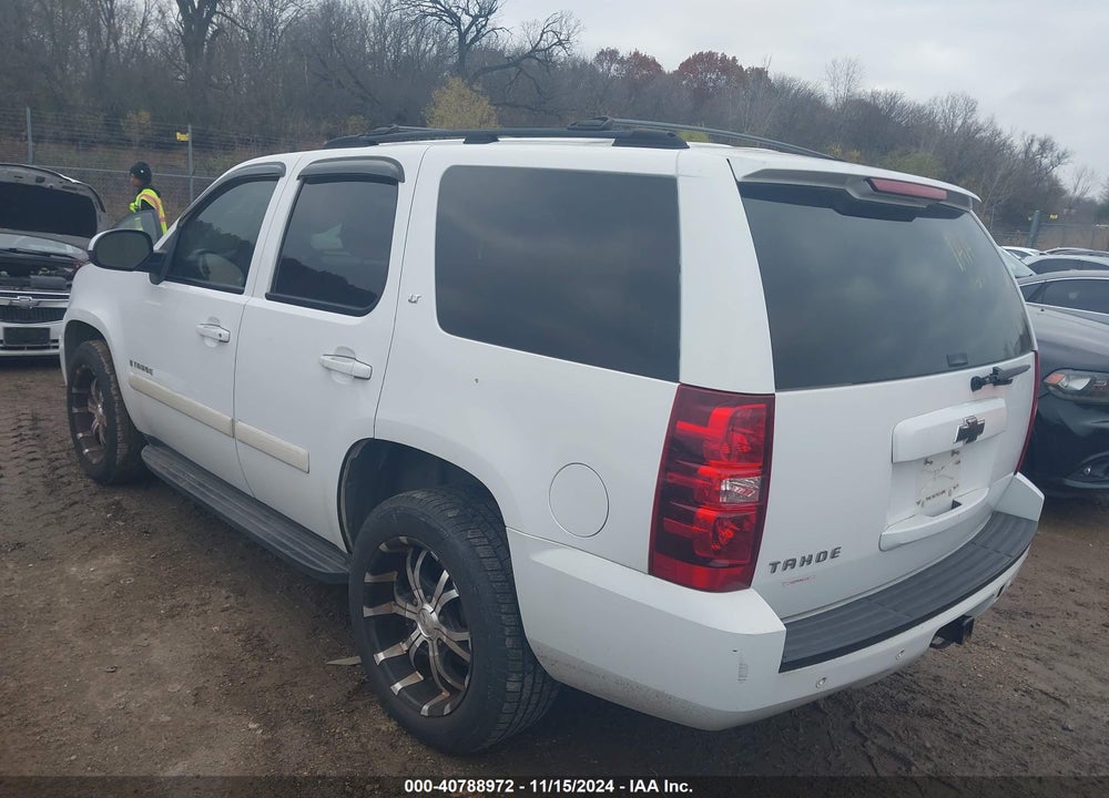 2007 CHEVROLET TAHOE LT VIN: 1GNFC13J67R119731