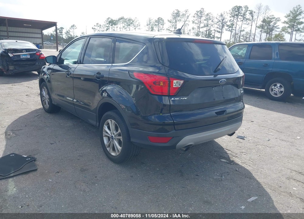 2019 FORD ESCAPE SE VIN: 1FMCU0GD3KUA51431