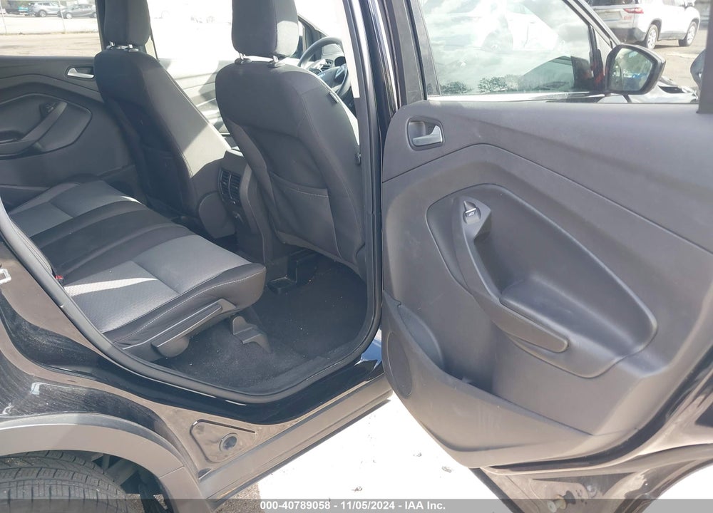 2019 FORD ESCAPE SE VIN: 1FMCU0GD3KUA51431