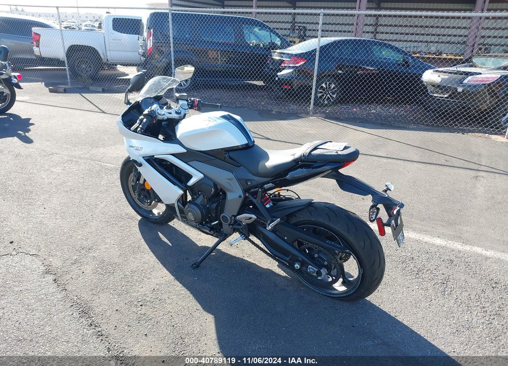 2025 TRIUMPH MOTORCYCLE DAYTONA 660 VIN: SMTL23UF6STBU9106