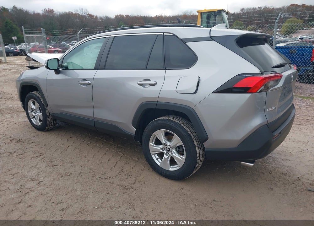 2020 TOYOTA RAV4 XLE VIN: 2T3P1RFV4LC106746