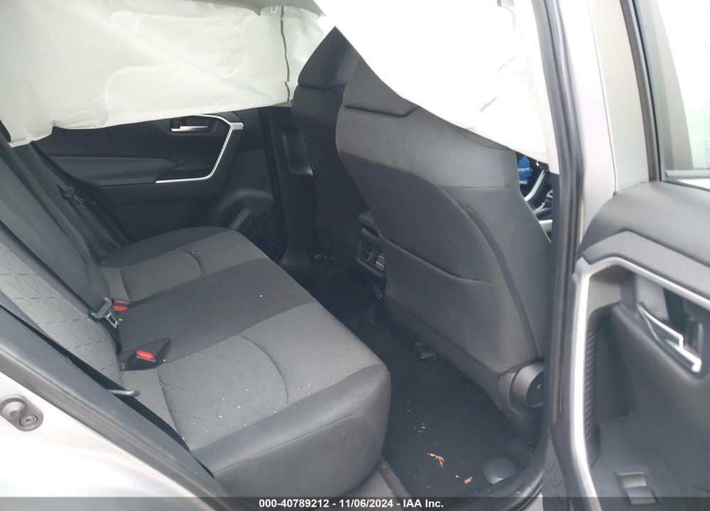 2020 TOYOTA RAV4 XLE VIN: 2T3P1RFV4LC106746