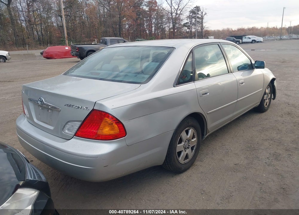 2001 TOYOTA AVALON XL VIN: 4T1BF28B71U178874
