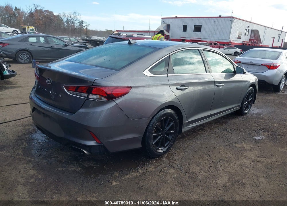 2018 HYUNDAI SONATA VIN: 5NPE24AF6JH656170