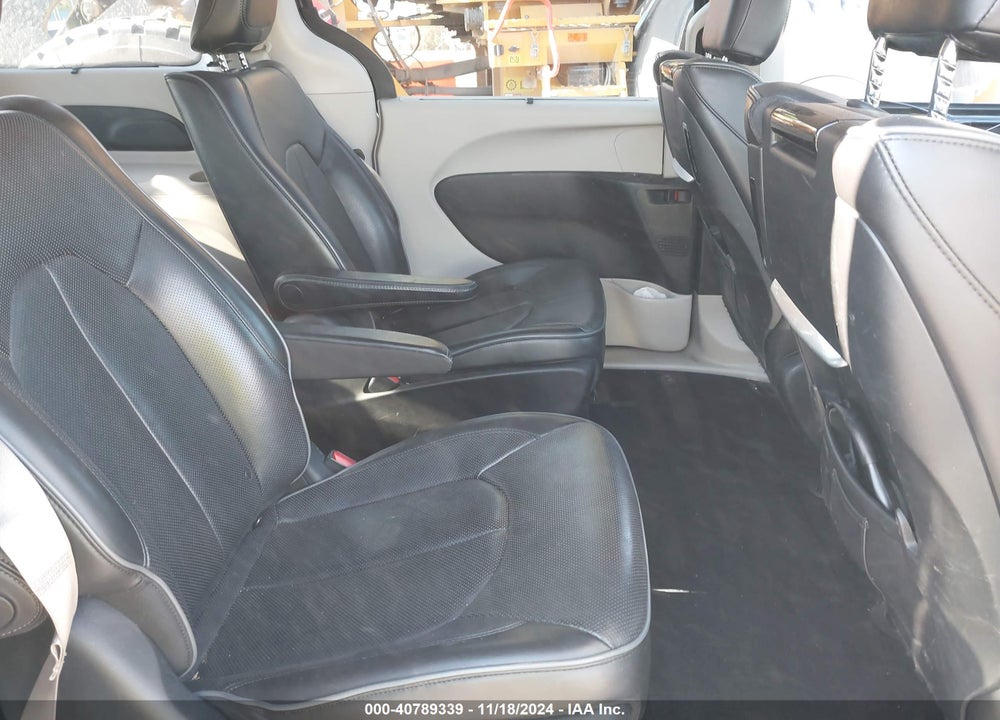 2018 CHRYSLER PACIFICA HYBRID LIMITED VIN: 2C4RC1N74JR129618