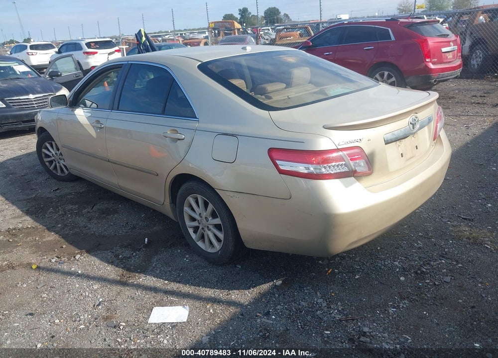 2011 TOYOTA CAMRY XLE VIN: 4T4BF3EK7BR094443