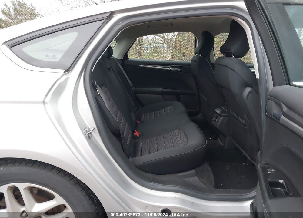 2016 FORD FUSION SE VIN: 3FA6P0H72GR131194