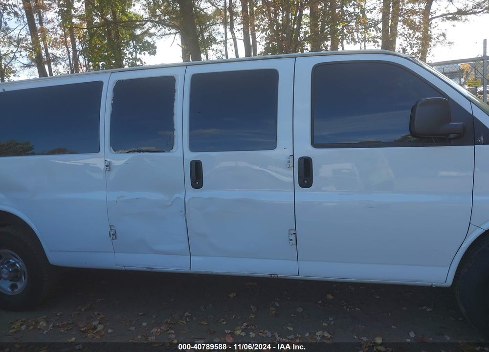 2018 CHEVROLET EXPRESS 3500 VIN: 1GAZGPFG7J1328133