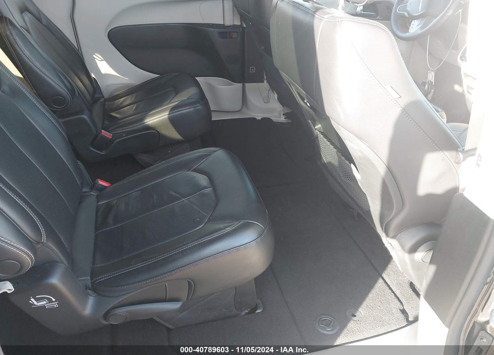 2022 CHRYSLER PACIFICA TOURING L VIN: 2C4RC1BG4NR199047