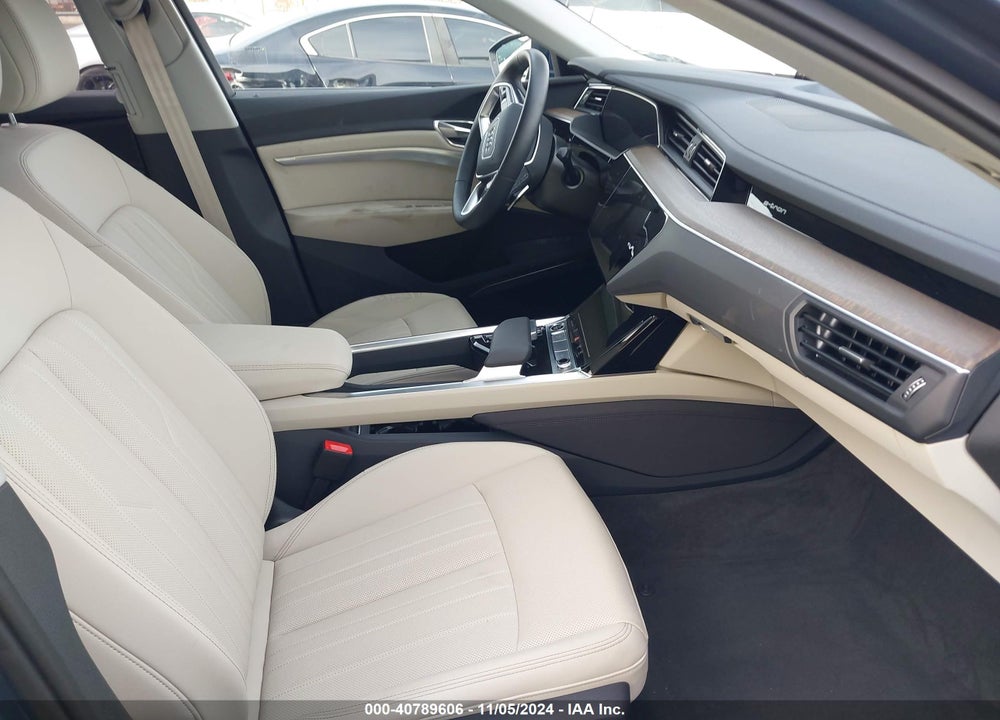 2024 AUDI Q8 E-TRON PREMIUM PLUS QUATTRO VIN: WA15AAGE8RB015531