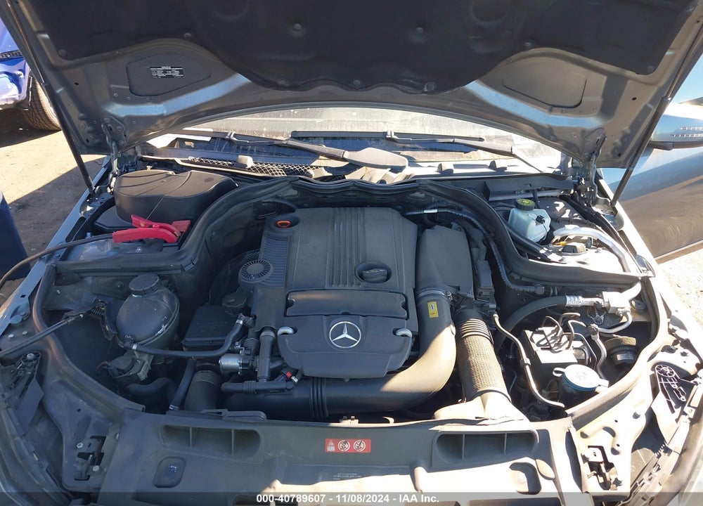 2012 MERCEDES-BENZ C 250 LUXURY/SPORT VIN: WDDGF4HB8CR227193