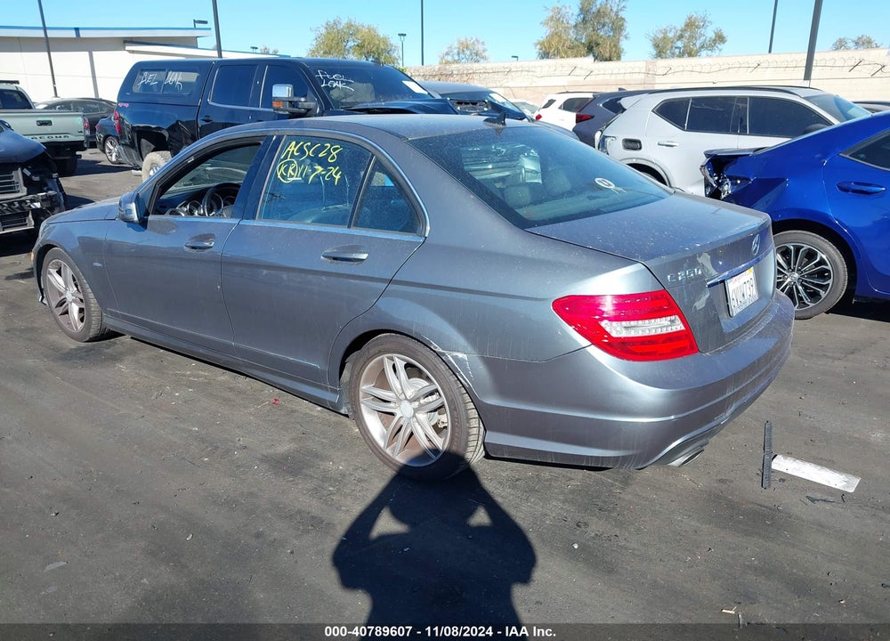 2012 MERCEDES-BENZ C 250 LUXURY/SPORT VIN: WDDGF4HB8CR227193