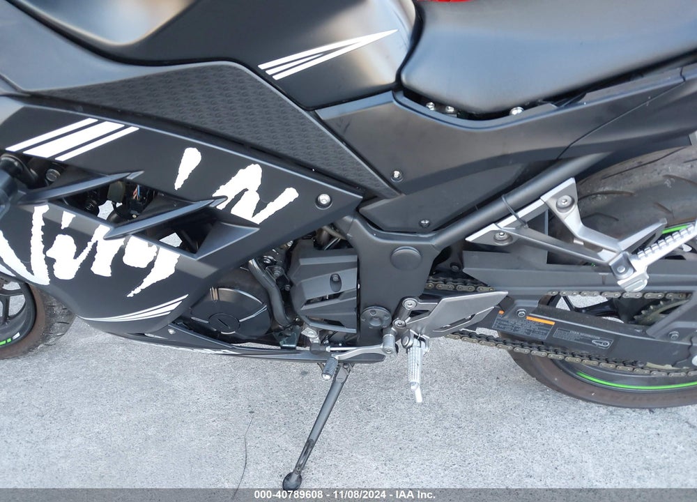 2017 KAWASAKI EX300 B VIN: JKAEX8B12HDA36750