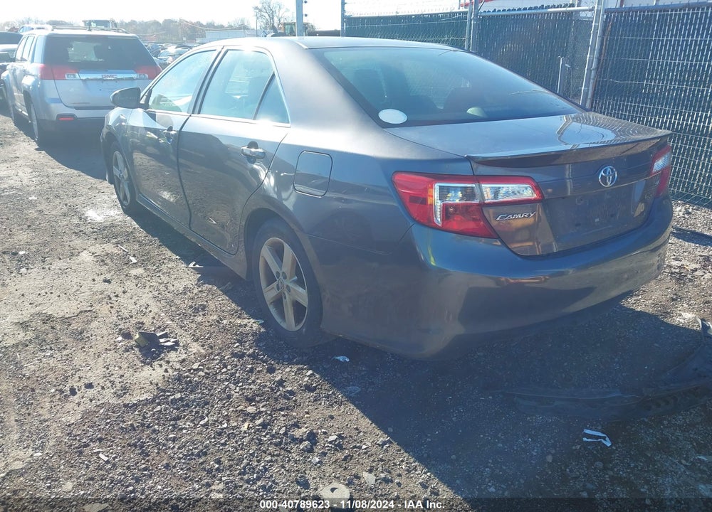 2014 TOYOTA CAMRY SE VIN: 4T1BF1FK9EU470691
