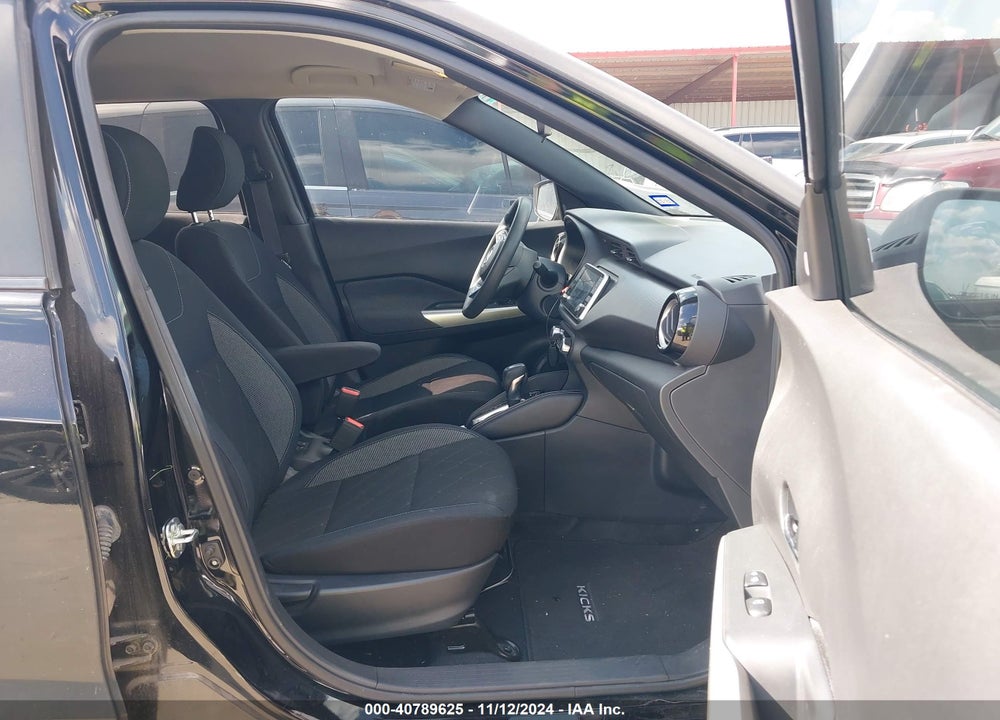 2018 NISSAN KICKS SV VIN: 3N1CP5CU7JL540604