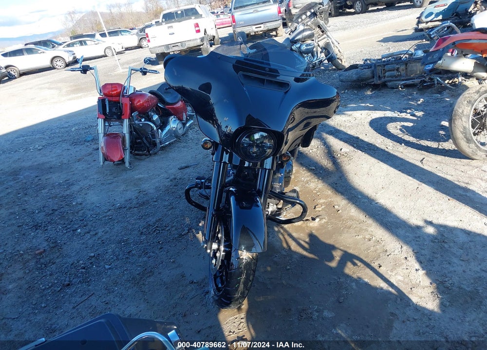 2022 HARLEY-DAVIDSON FLHXS VIN: 1HD1KRP17NB608822
