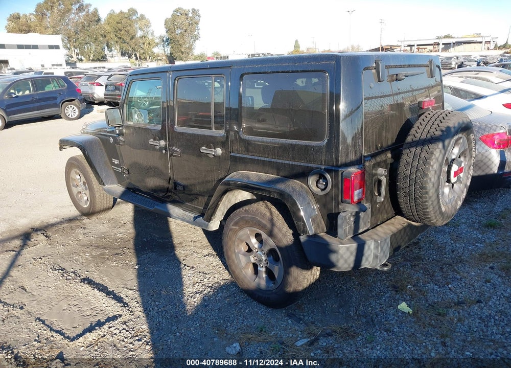 2018 JEEP WRANGLER JK UNLIMITED SAHARA 4X4 VIN: 1C4BJWEG6JL815527