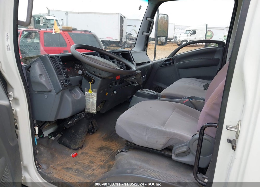 2019 ISUZU NPR HD VIN: 54DC4J1B9KS801892