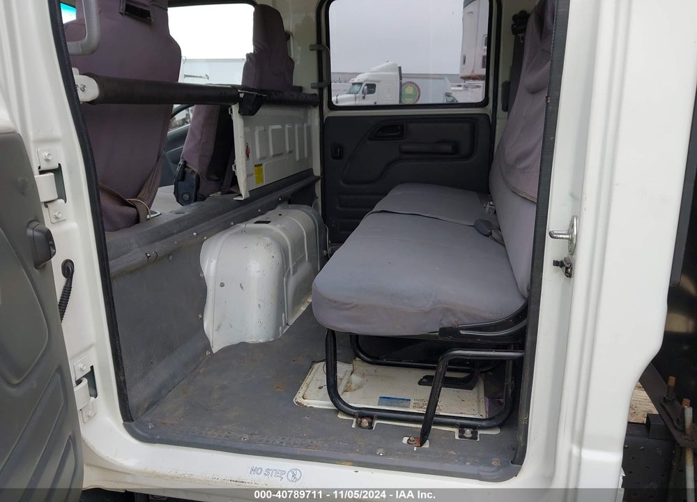 2019 ISUZU NPR HD VIN: 54DC4J1B9KS801892