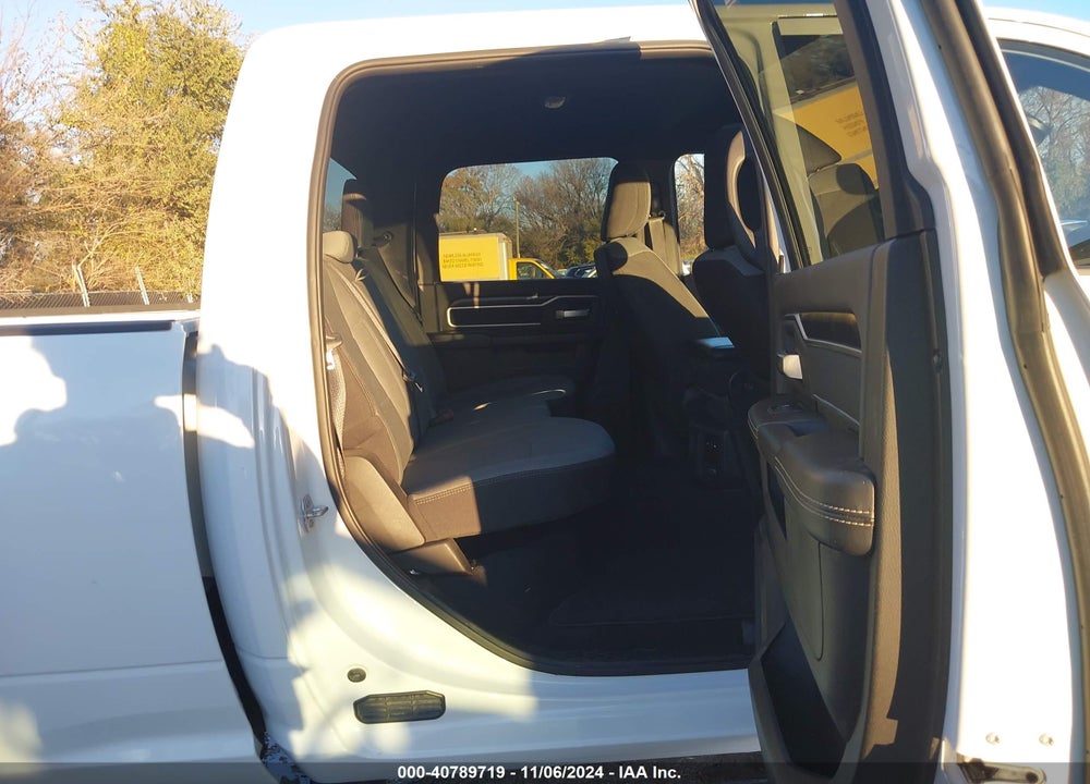 2024 RAM 2500 BIG HORN 4X4 6'4 BOX VIN: 3C6UR5DL8RG244794