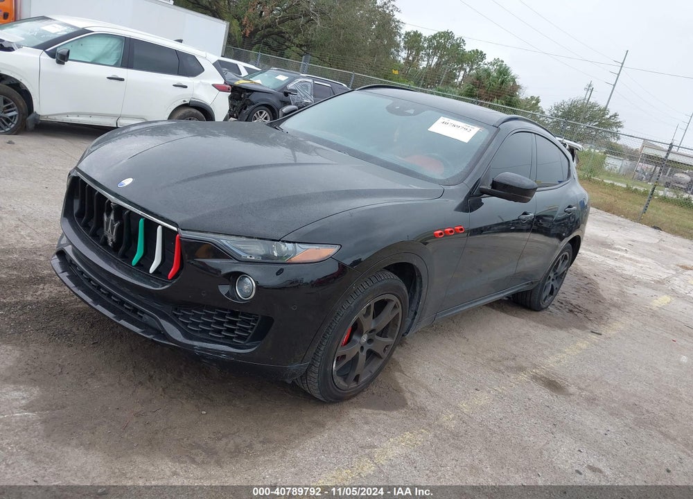 2017 MASERATI LEVANTE VIN: ZN661XUS5HX222885