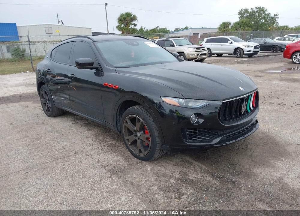 2017 MASERATI LEVANTE VIN: ZN661XUS5HX222885