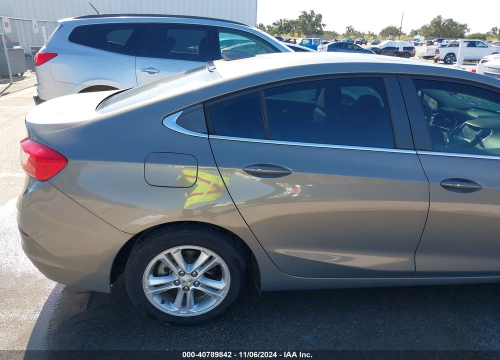 2017 CHEVROLET CRUZE VIN: 1G1BE5SM7H7249057