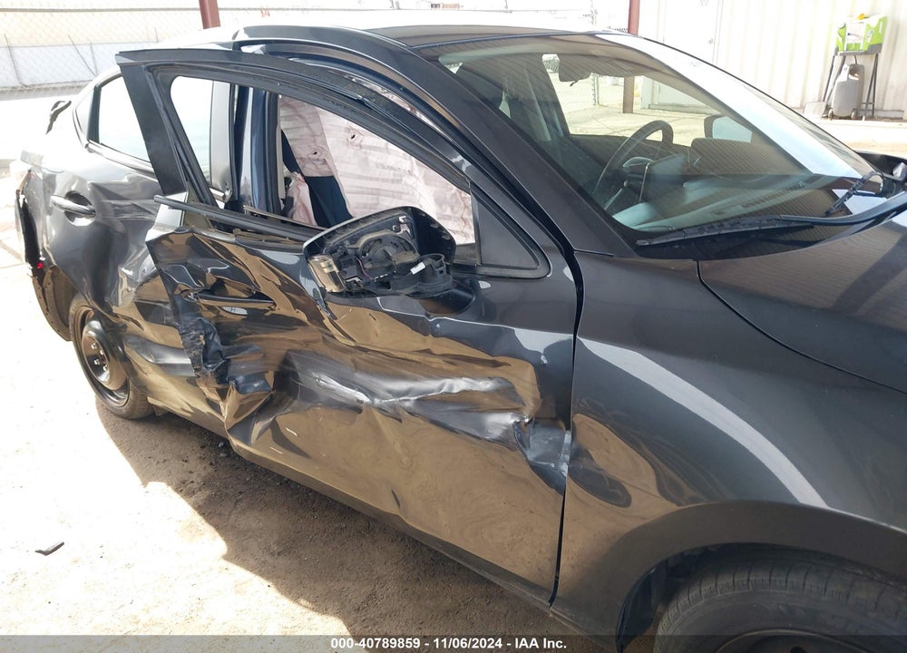 2018 TOYOTA YARIS IA VIN: 3MYDLBYV3JY330311