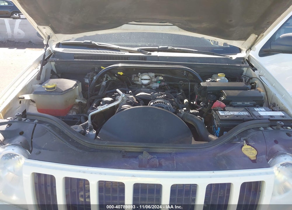 2005 JEEP GRAND CHEROKEE LAREDO VIN: 1J4HR48N65C599938