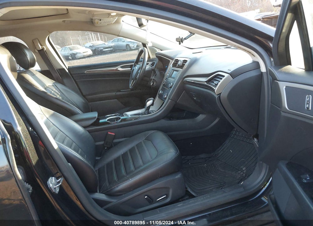 2013 FORD FUSION SE VIN: 3FA6P0HR0DR192654