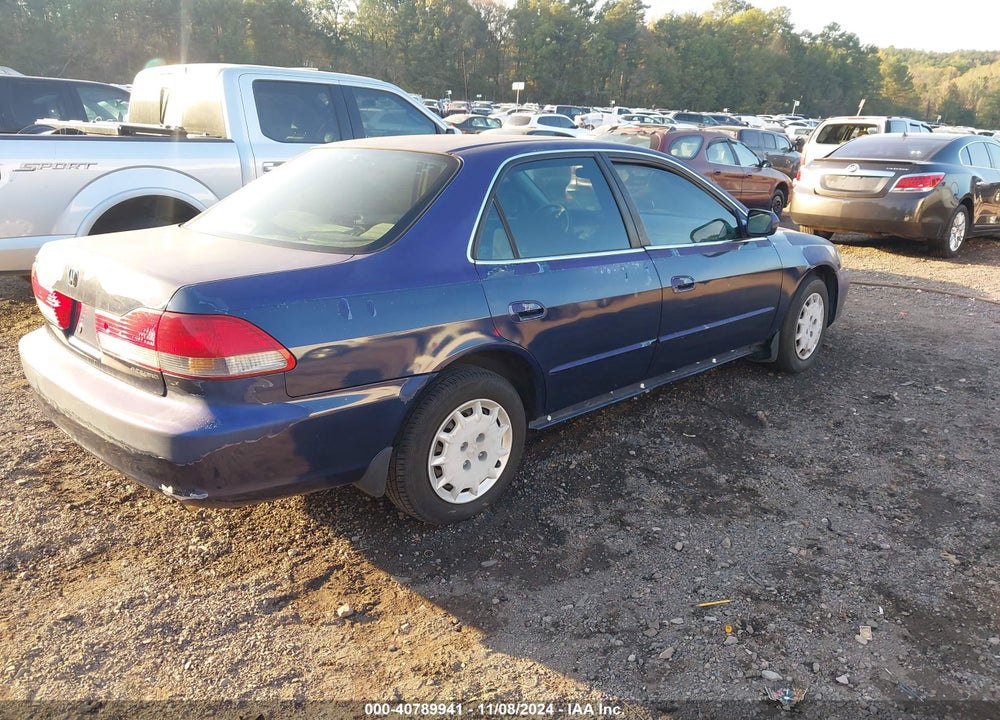2001 HONDA ACCORD 2.3 LX VIN: 1HGCG56481A113630