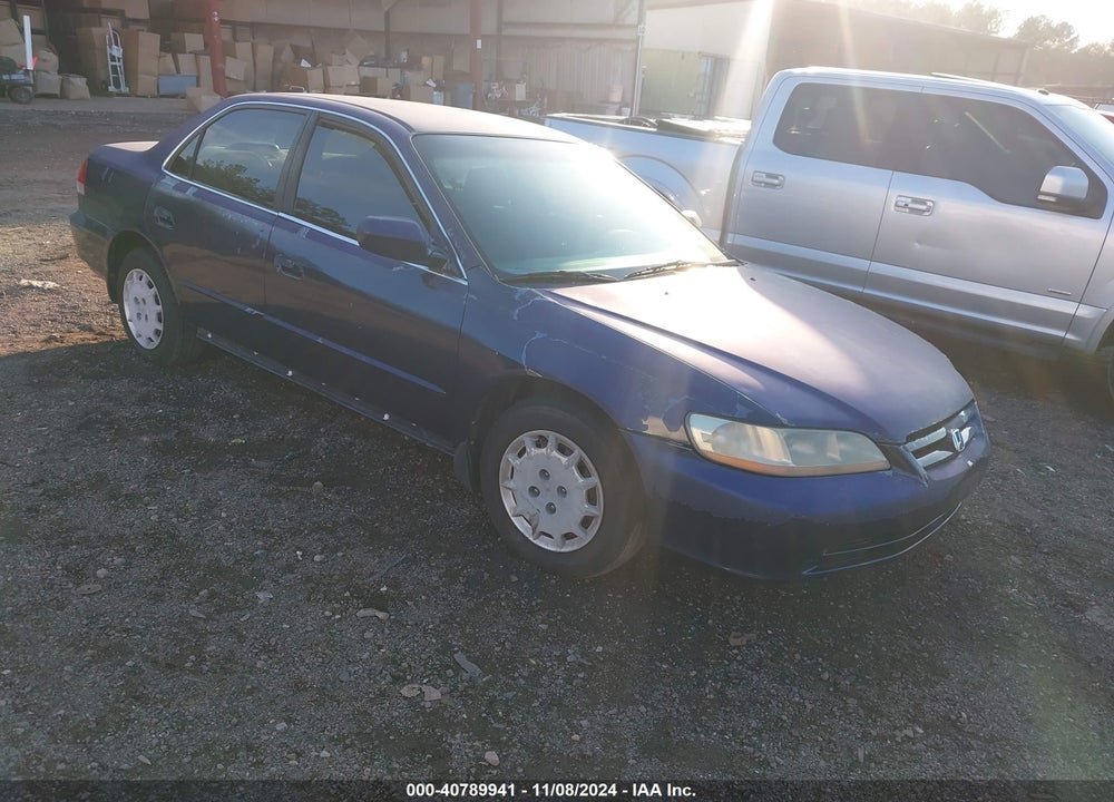 2001 HONDA ACCORD 2.3 LX VIN: 1HGCG56481A113630