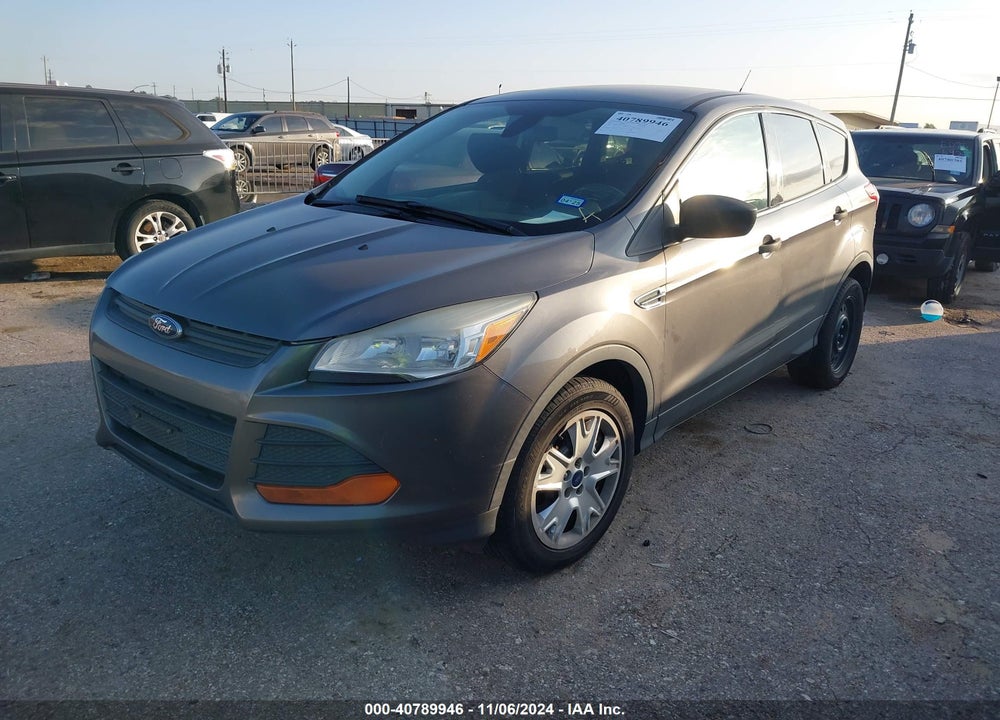 2013 FORD ESCAPE S VIN: 1FMCU0F74DUA25743