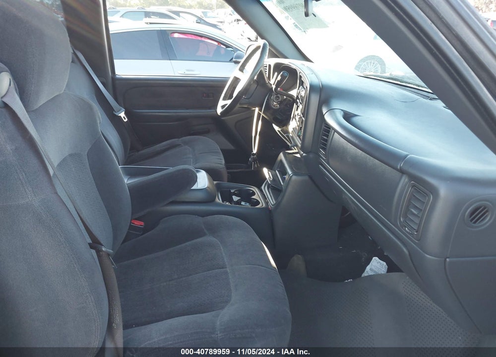 2002 CHEVROLET SILVERADO 1500 LS VIN: 2GCEC19VX21347845