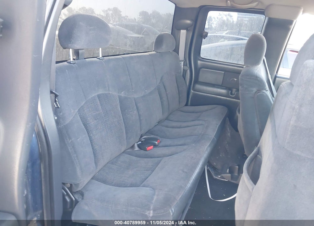 2002 CHEVROLET SILVERADO 1500 LS VIN: 2GCEC19VX21347845