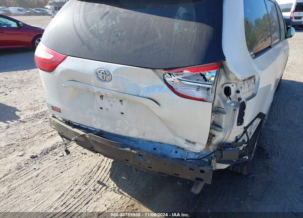 2017 TOYOTA SIENNA XLE LIMITED VIN: 5TDDZ3DC5HS149199