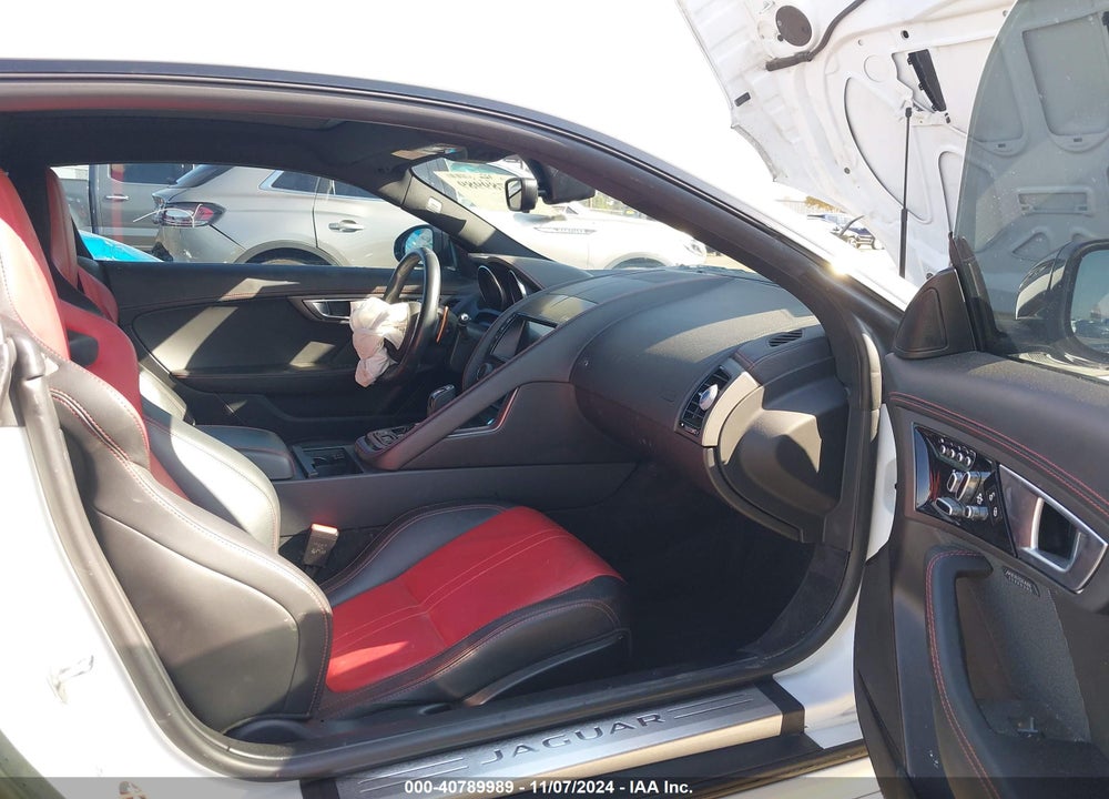 2015 JAGUAR F-TYPE R VIN: SAJWA6DA0FMK14714