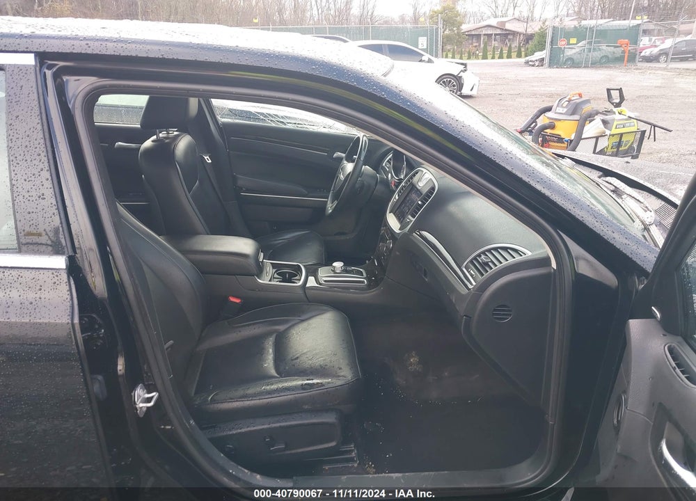 2019 CHRYSLER 300 LIMITED AWD VIN: 2C3CCAKG5KH537115