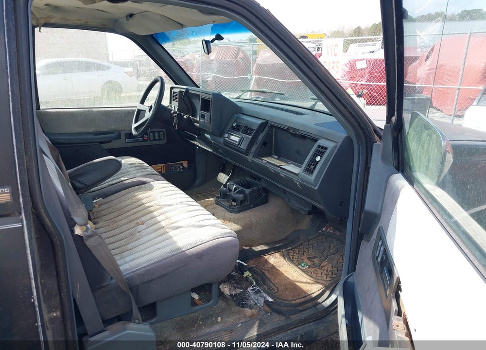 1990 CHEVROLET GMT-400 C1500 VIN: 1GCDC14K4LZ232322