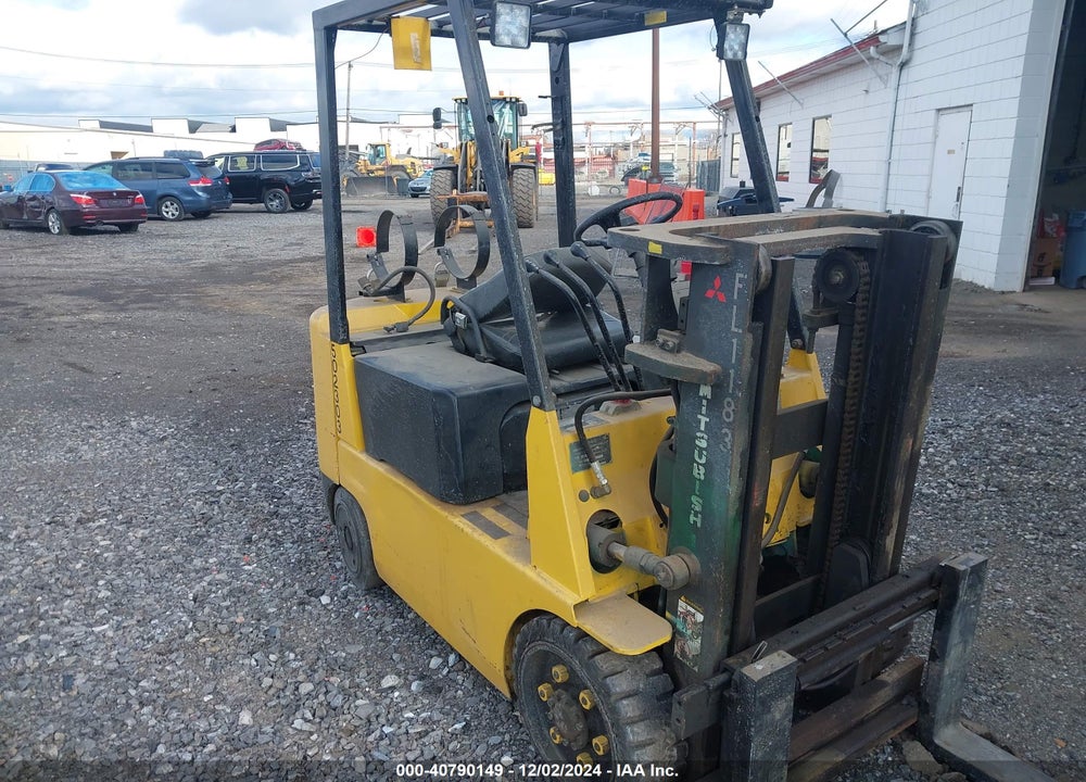 1998 MITSUBISHI MOTORS NO FG020 VIN: 00000005977502303