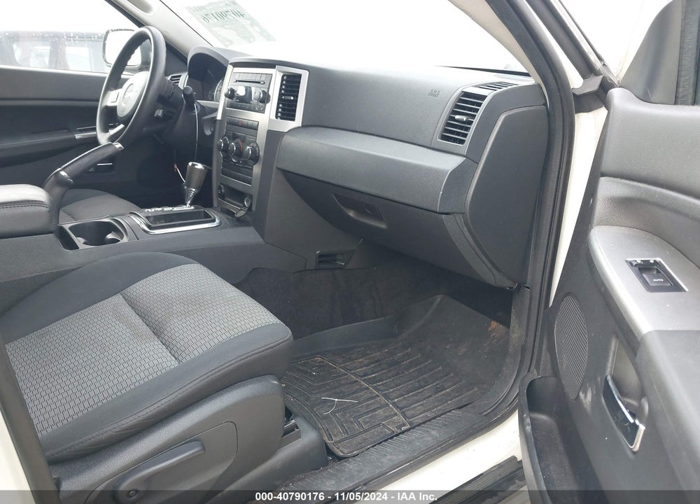 2010 JEEP GRAND CHEROKEE LAREDO VIN: 1J4PR4GKXAC161033