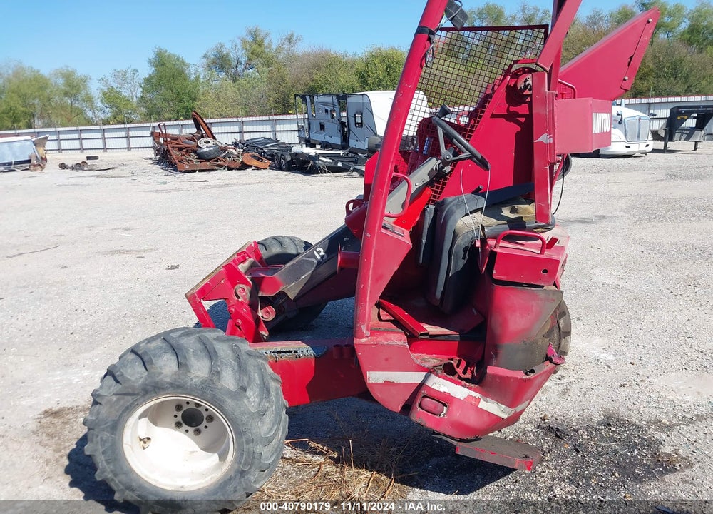 2002 MANITOU FORKLIFT VIN: 176609
