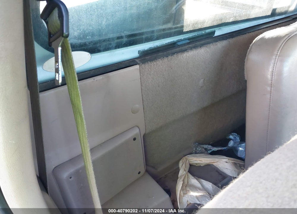 1998 MAZDA B2500 SE/SX VIN: 4F4YR12C1WTM34836