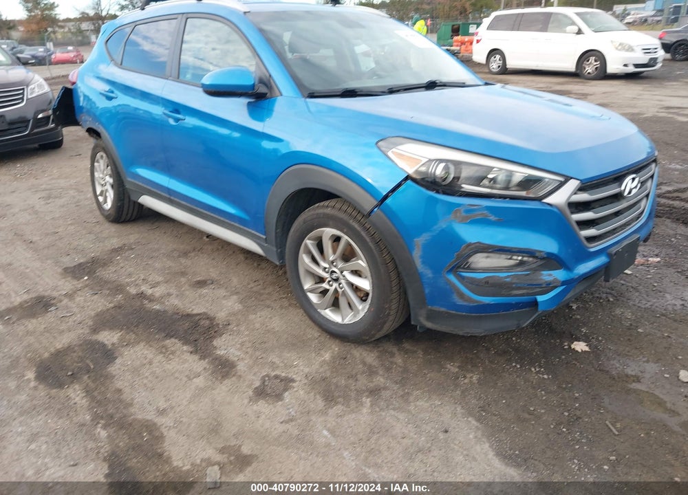 2017 HYUNDAI TUCSON SE VIN: KM8J3CA41HU425578