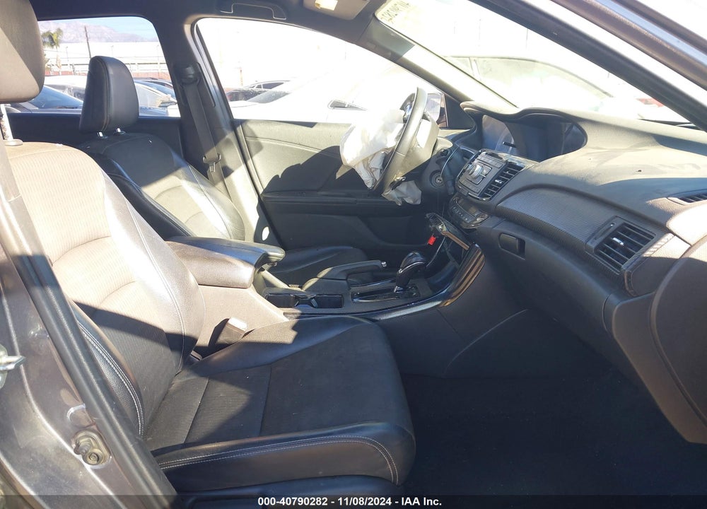 2016 HONDA ACCORD SPORT VIN: 1HGCR2F51GA193511