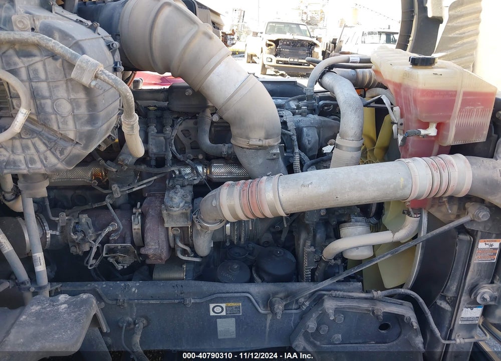 2020 PETERBILT 579 VIN: 1XPBDP9X7LD662028