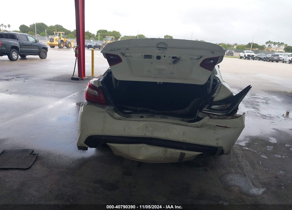 2017 NISSAN ALTIMA 2.5 SR VIN: 1N4AL3AP3HN332351