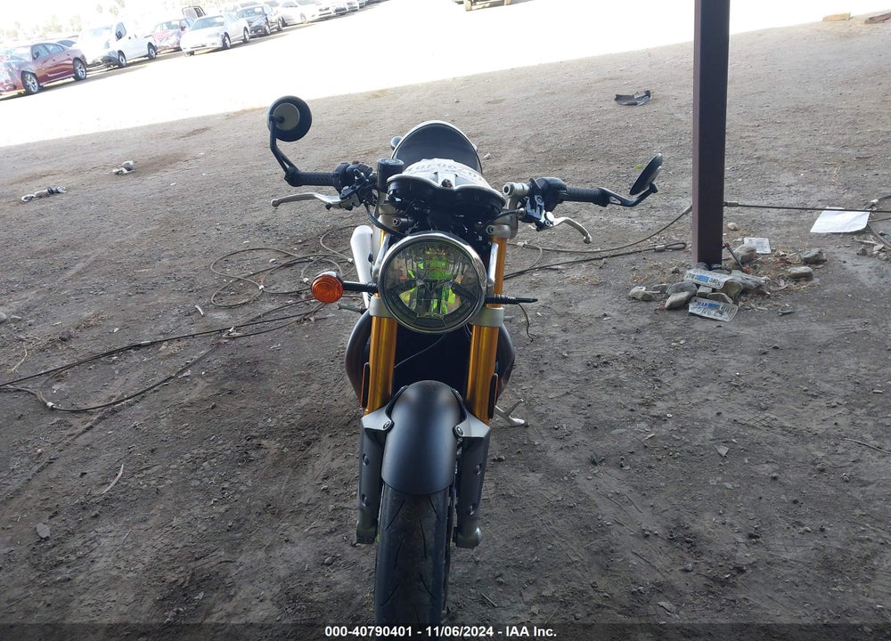 2022 TRIUMPH MOTORCYCLE THRUXTON RS VIN: SMTD56HR5NTAV3683